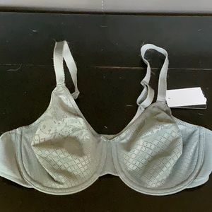 NWT Wacoal minimizer bra in Sedona Sage (dark gray)